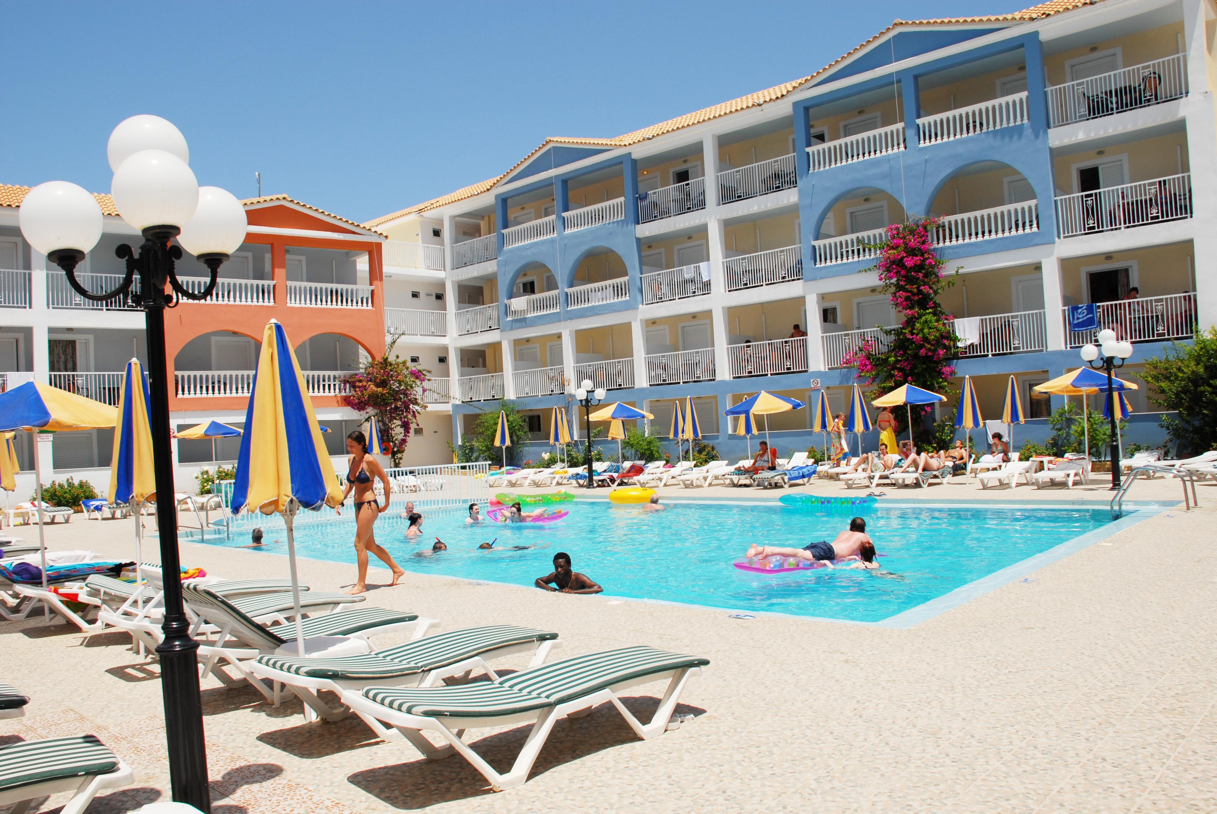 Planos Hotel Exterior photo