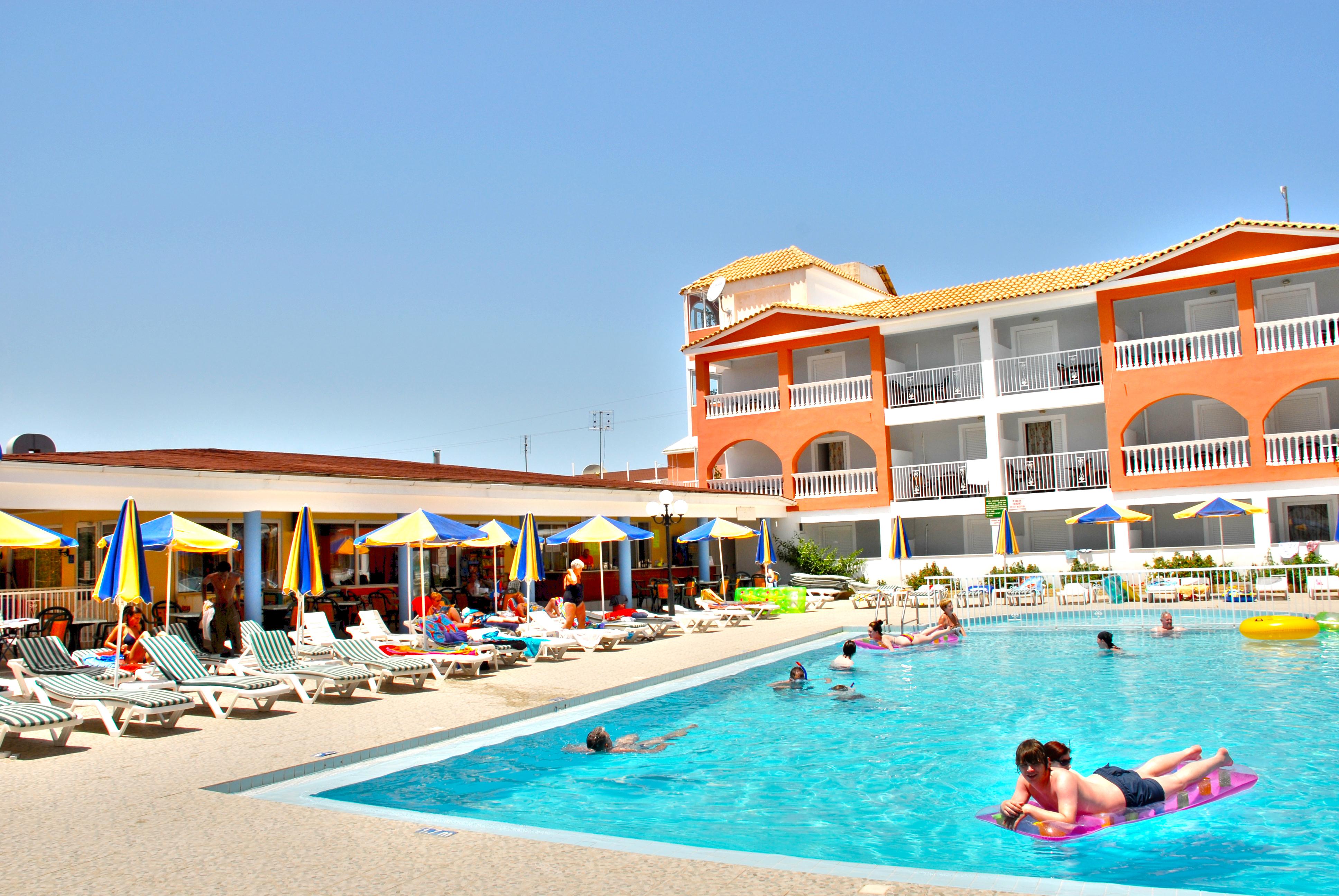 Planos Hotel Exterior photo