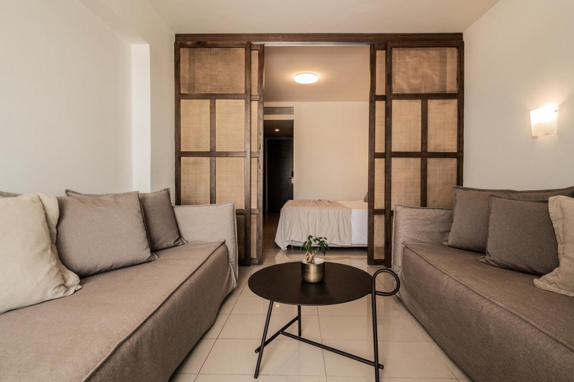 Planos Hotel Room photo
