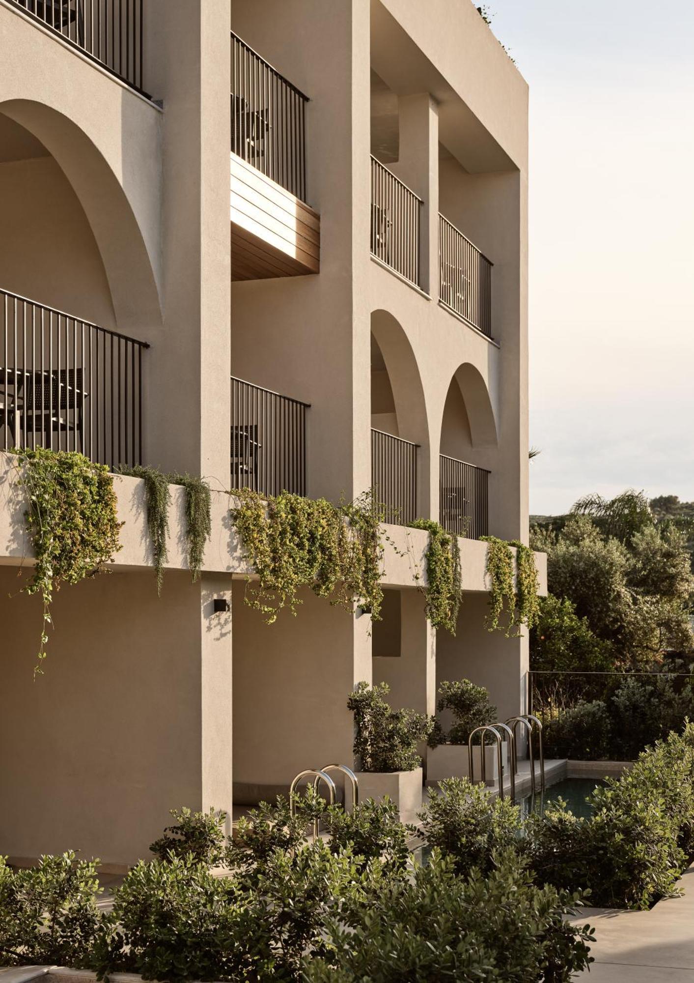 Planos Hotel Exterior photo