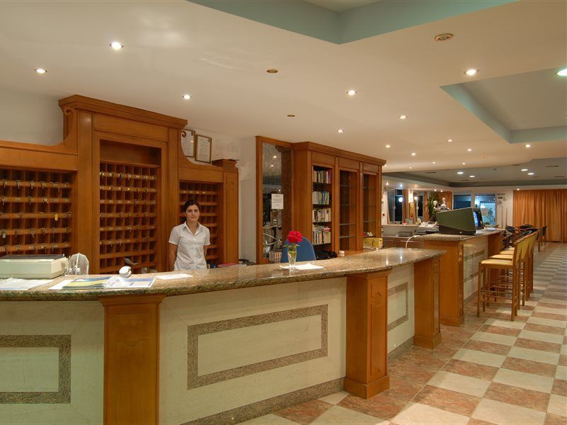 Planos Hotel Exterior photo